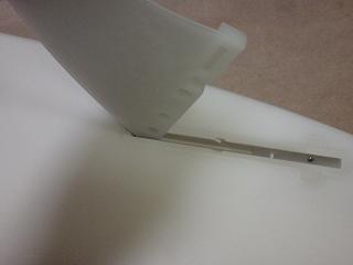 フィンを先端まで入れる