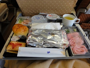 ピンク色のそば＆ステーキ