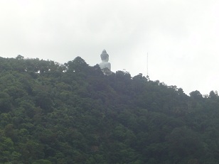 部屋からはビックブッダを見る事が出来ます