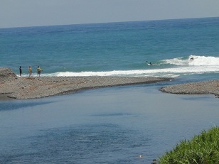 プロサーファーがシューティングしてました