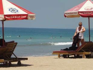 凪ですか？？？なのにサーファー祭り？？？