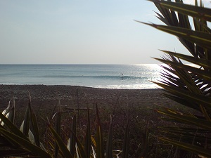 高知県の若干メジャーなサーフィンポイントの朝焼け