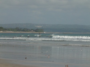 サーファーが多いクタビーチ