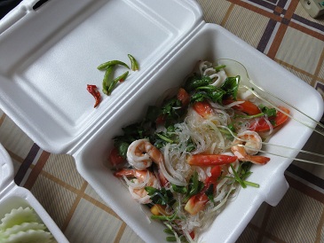 ヤムウンセン。シーフードの春雨サラダ