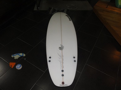 友人が購入予定のサーフボード