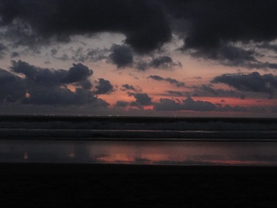 オベロイビーチの夕日