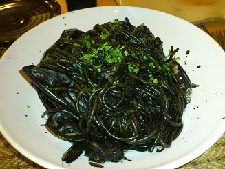 イカスミパスタ