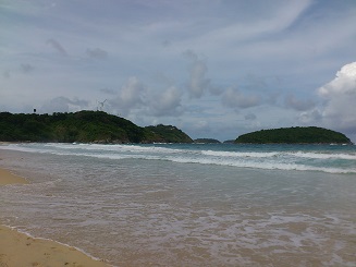 爆裂中のナイハンビーチ