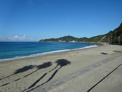 長崎県の脇岬サーフィンポイント右側