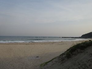 波子サーフィンポイントの右